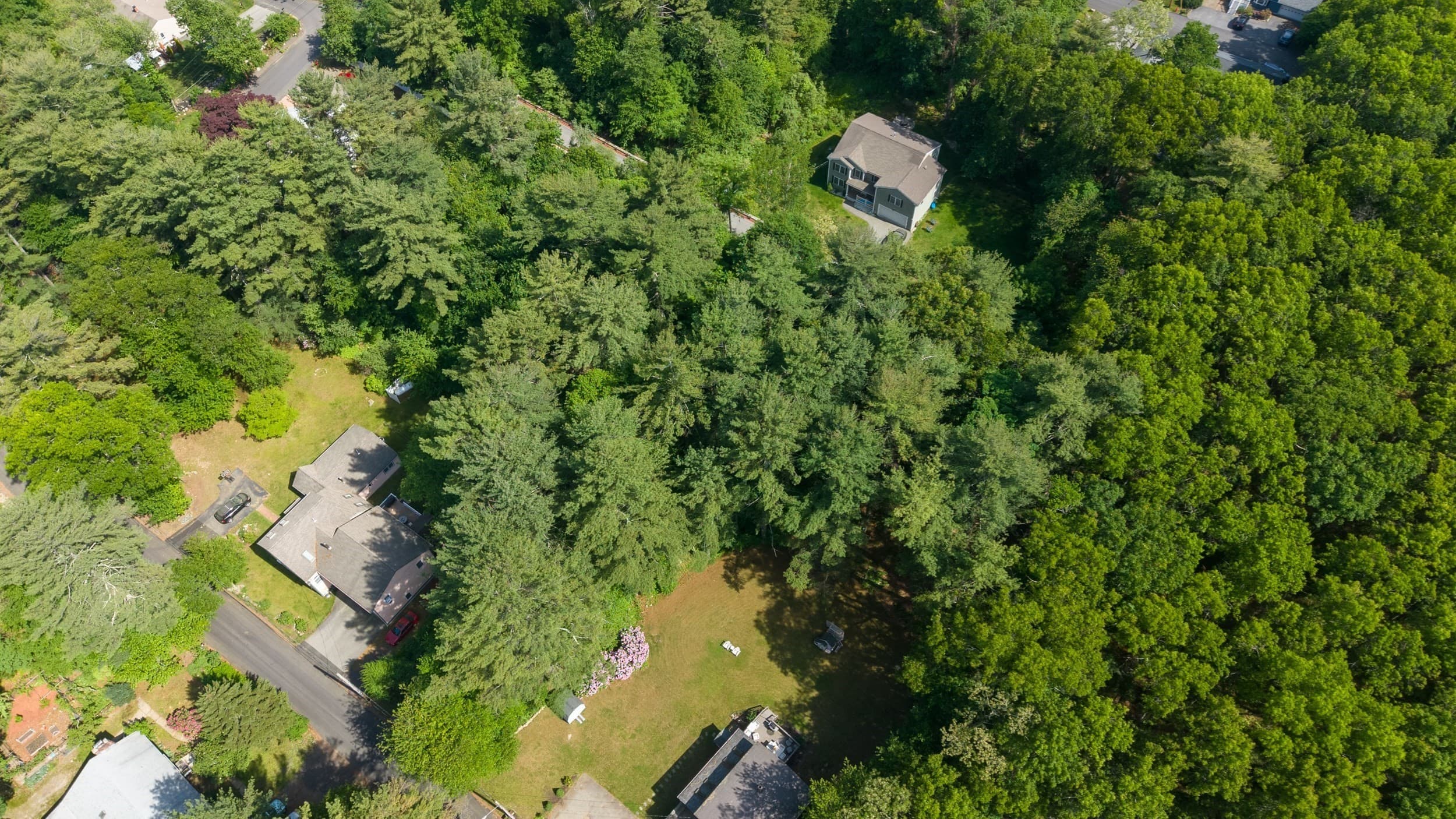 Residential at 29 Lee Rd, North Reading MA 01864, photo 4 of 18