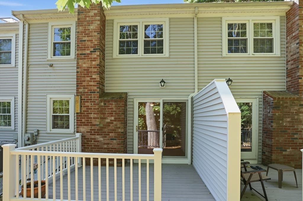 Condominium at 35 Casey Circle # 35, Waltham MA 02451, photo 22 of 24