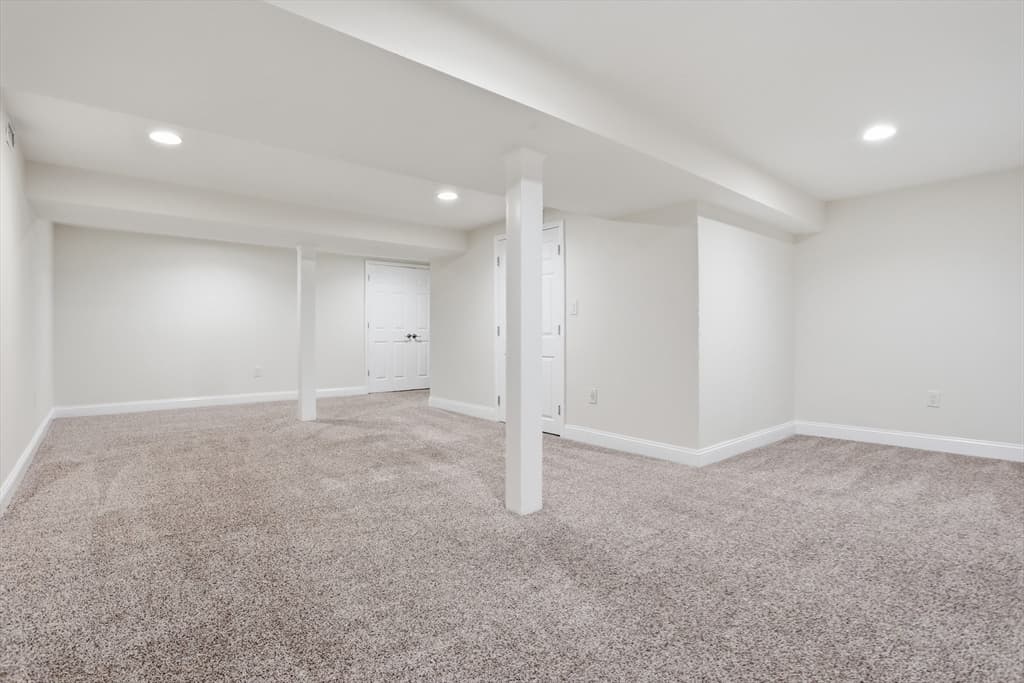 Condominium at 35 Casey Circle # 35, Waltham MA 02451, photo 19 of 24