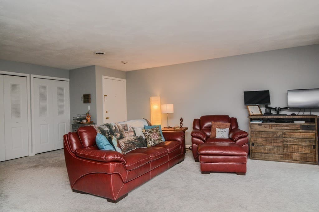 Condominium at 21 Concord Green # 8, Concord MA 01742, Concord, photo 5 of 11