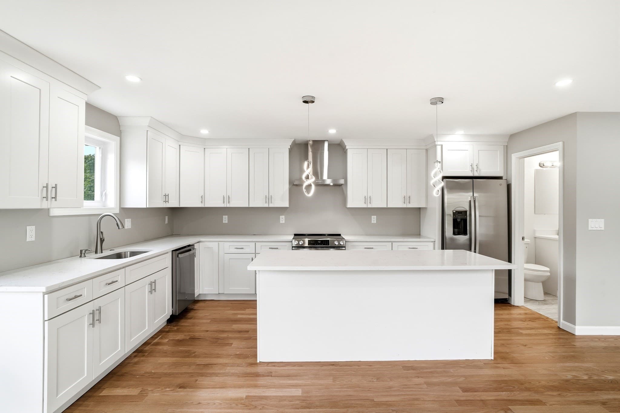 Condominium at 17 Crosby St # A, Webster MA 01570, photo 2 of 42