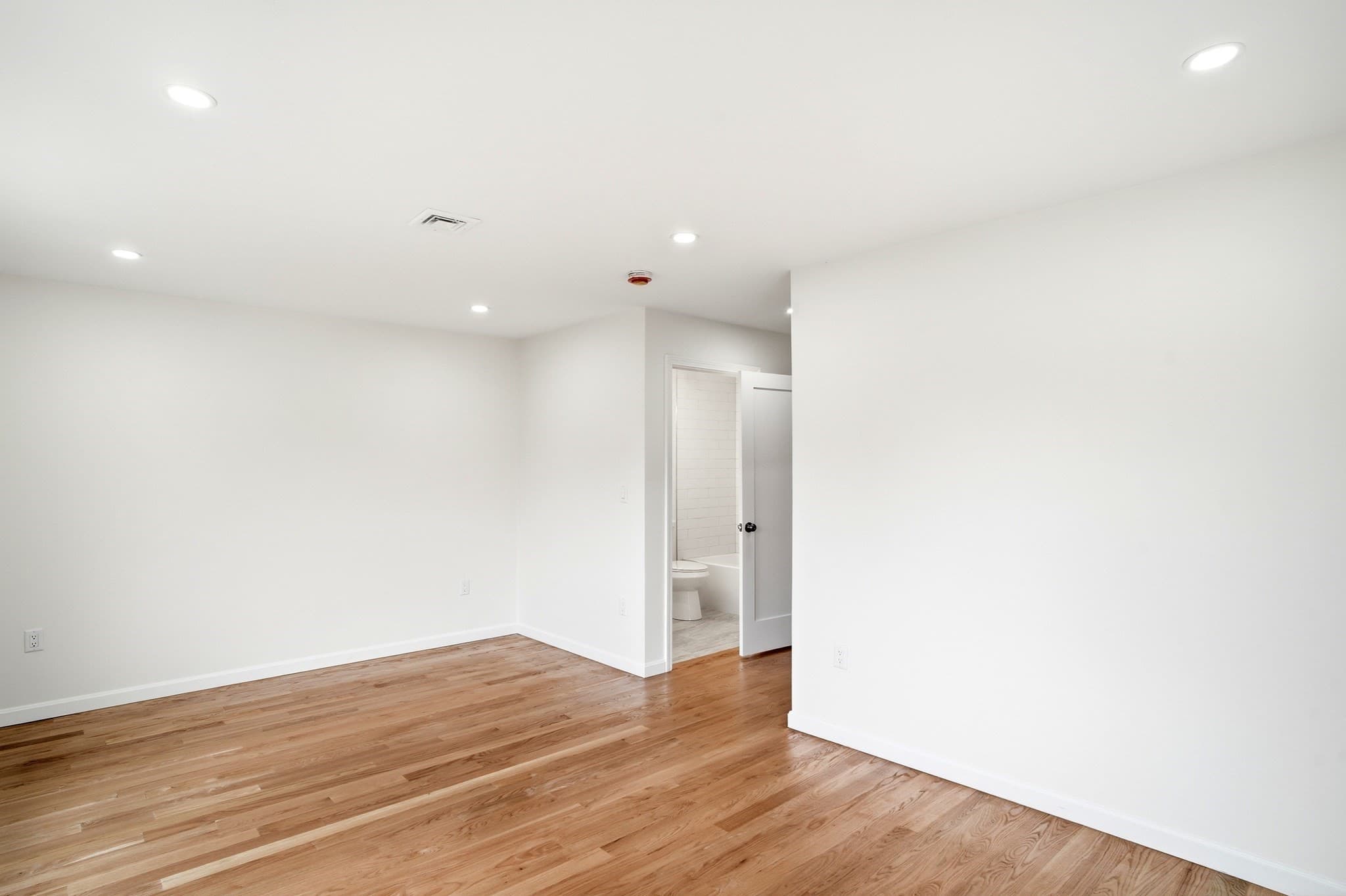 Condominium at 17 Crosby St # A, Webster MA 01570, photo 36 of 42