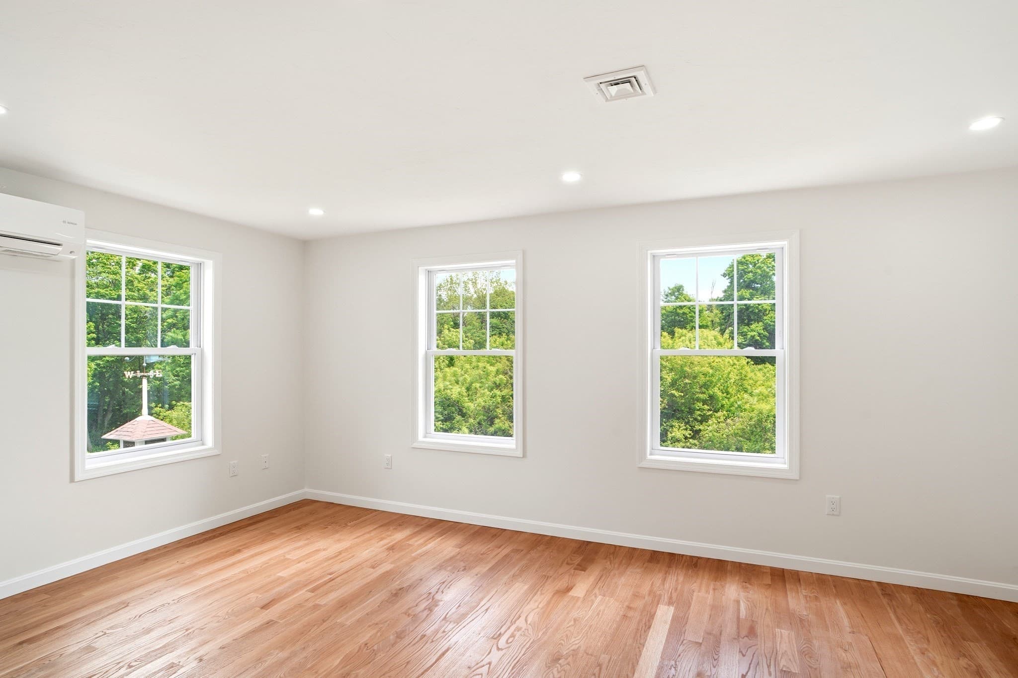 Condominium at 17 Crosby St # A, Webster MA 01570, photo 34 of 42