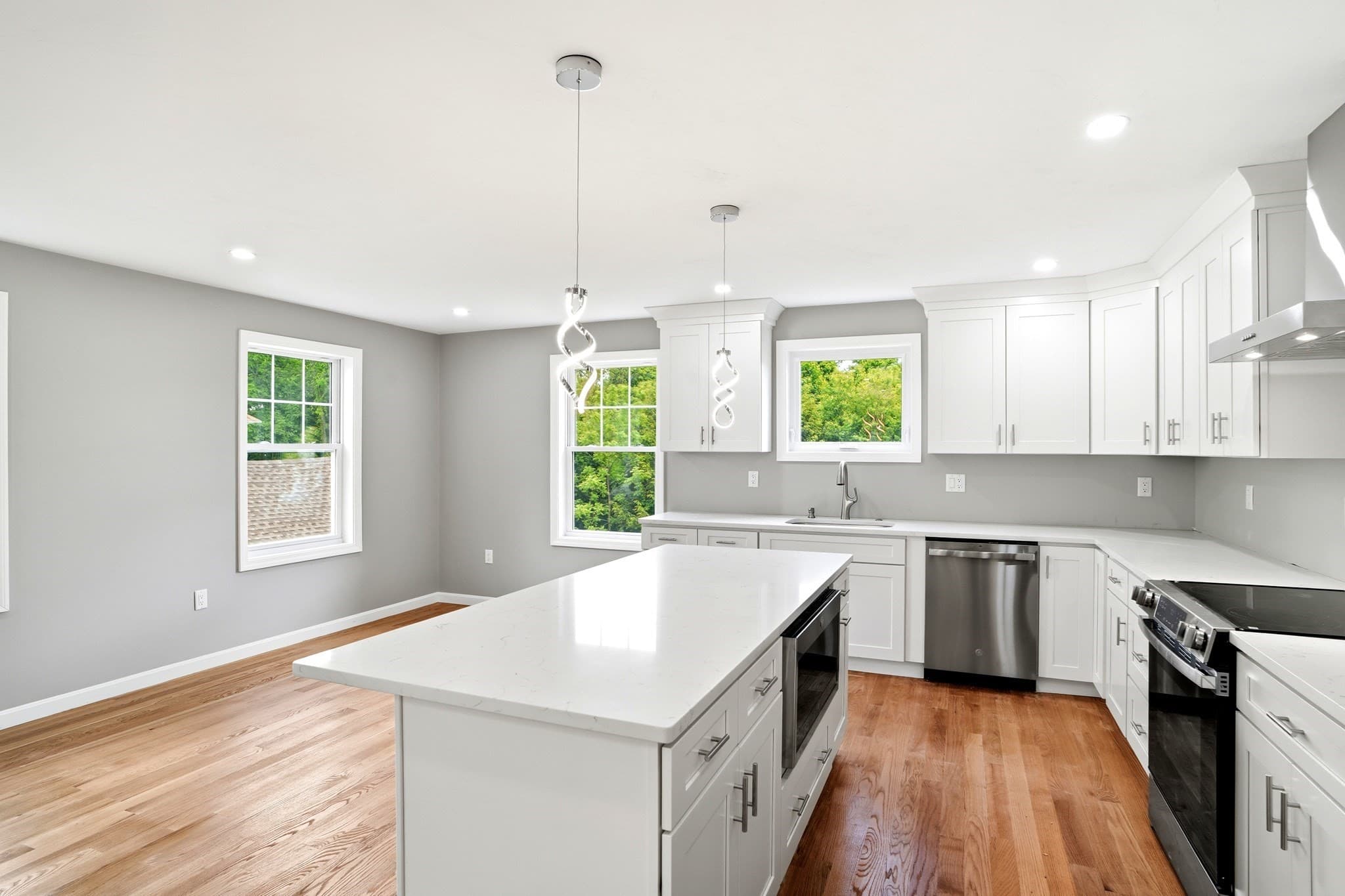 Condominium at 17 Crosby St # A, Webster MA 01570, photo 21 of 42