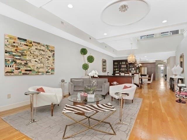 811 Boylston St, Boston MA 02116 photo 6