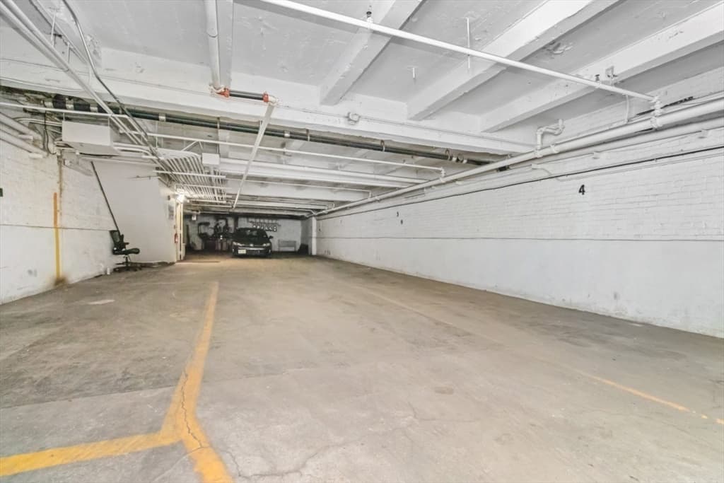 811 Boylston St, Boston MA 02116 photo 18
