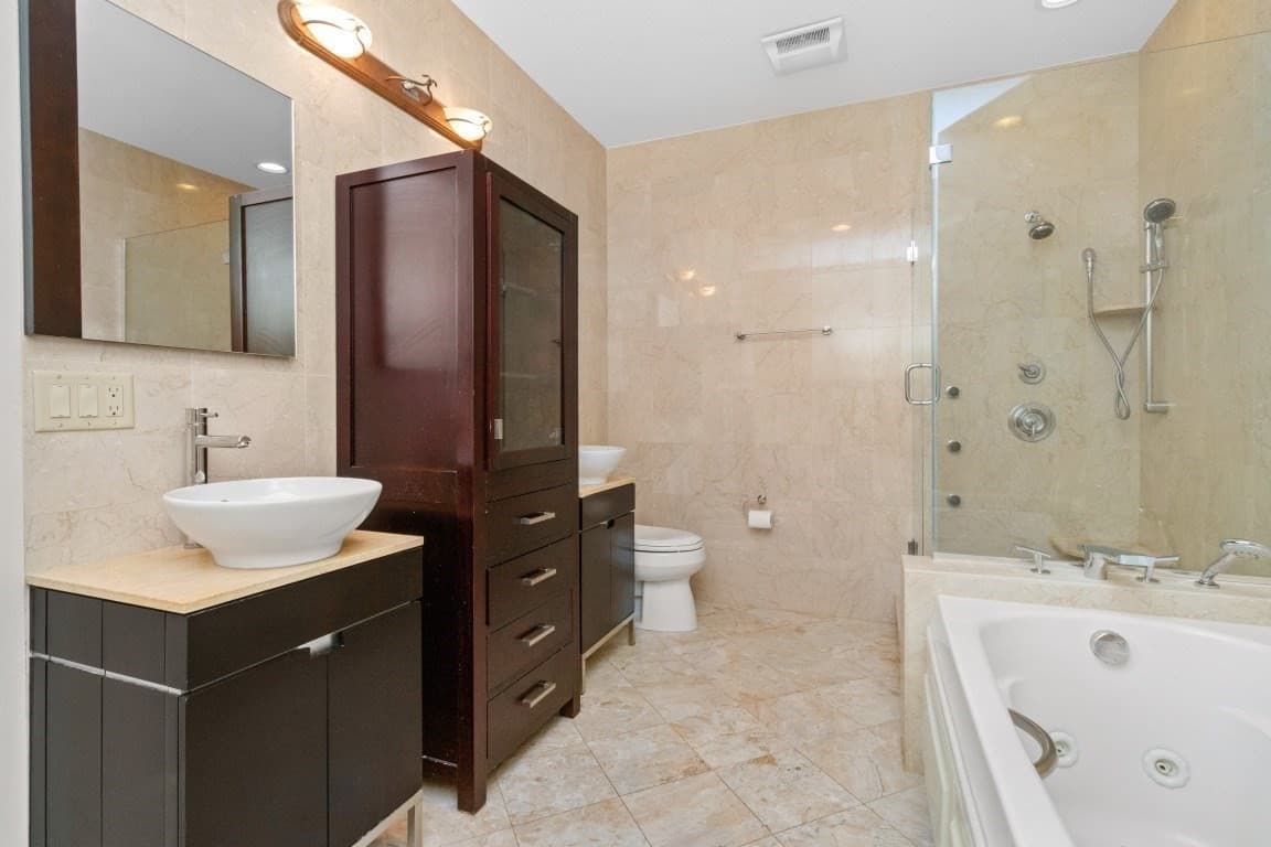 Condominium at 811 Boylston St # 4, Boston MA 02116, photo 16 of 36