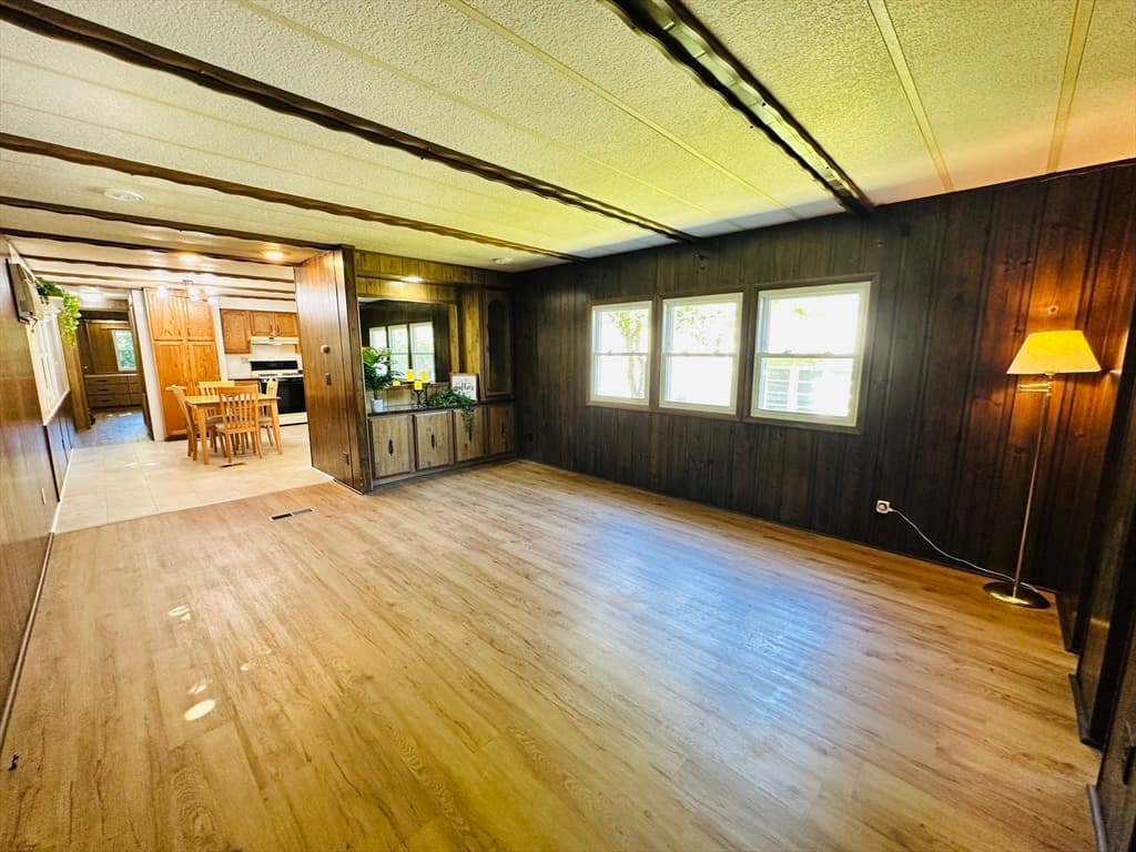 Mobile Home at 22 Contessa Dr., Springfield MA 01119, Springfield, photo 14 of 37