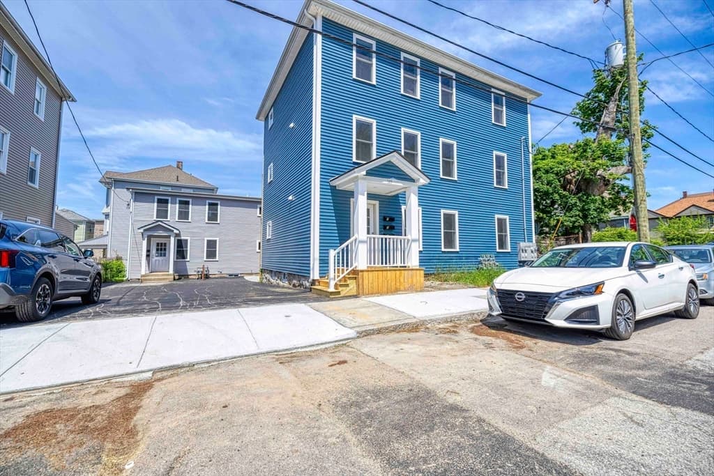 155 Mason St, Fall River MA 02723 photo 3