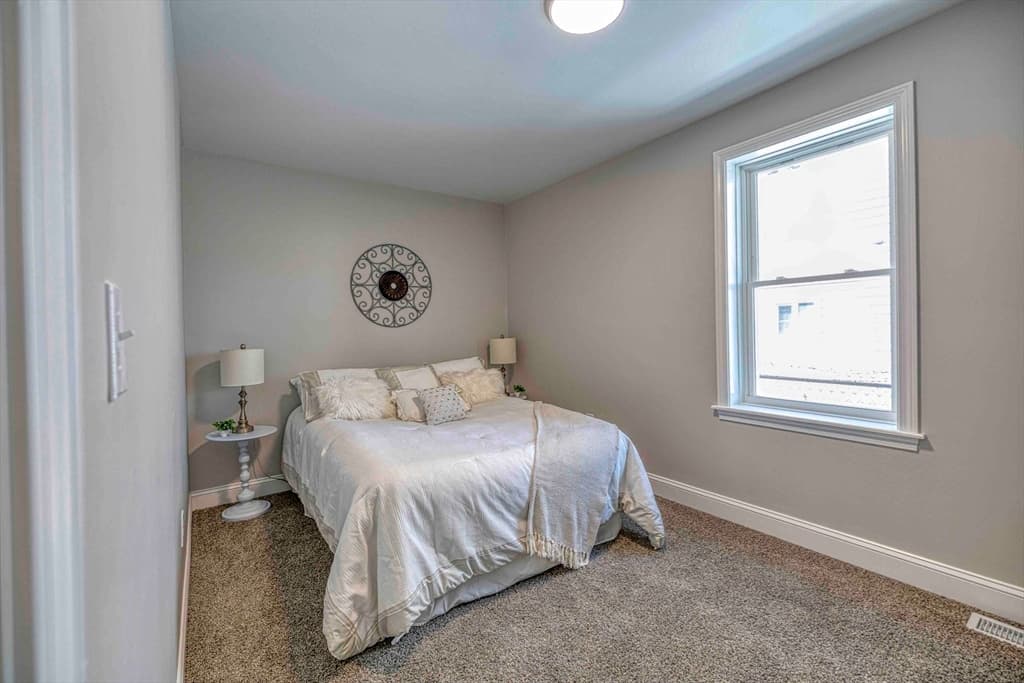 155 Mason St, Fall River MA 02723 photo 8