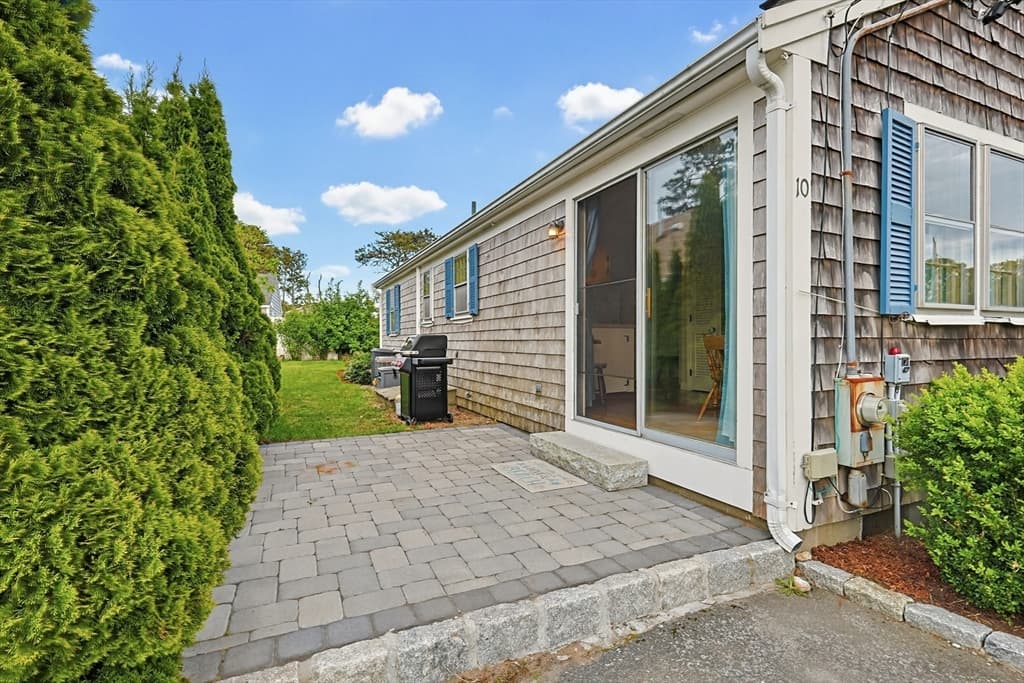 Single Family Residence at 10 Holiday Ln, Dennis MA 02639, photo 22 of 36