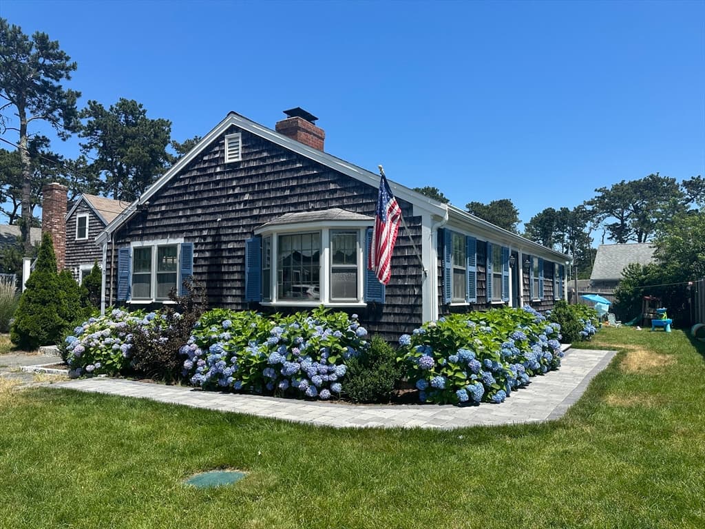 Single Family Residence at 10 Holiday Ln, Dennis MA 02639, photo 35 of 36