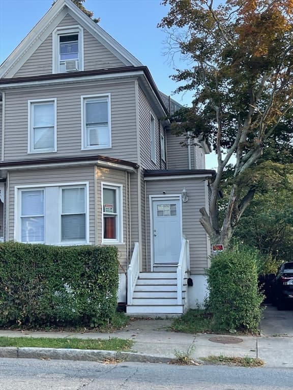 398 Union St, New Bedford MA 02740 photo 3