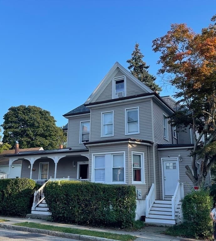398 Union St, New Bedford MA 02740