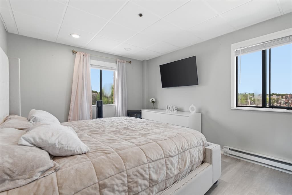 Condominium at 64 Foster St # 305, Peabody MA 01960, Peabody, photo 11 of 19