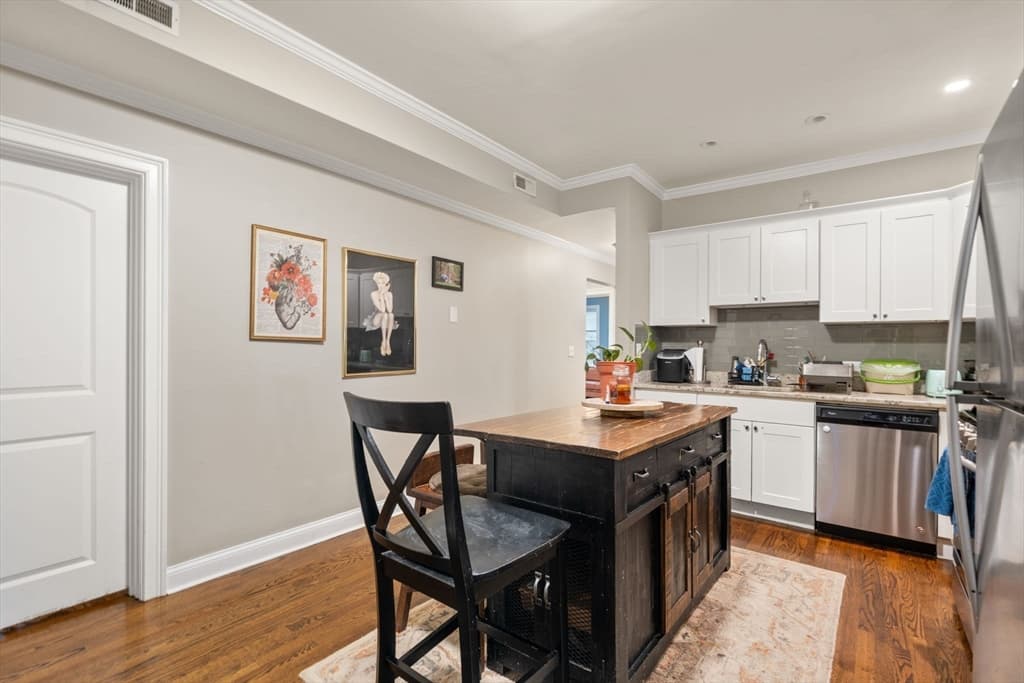 Condominium at 166 Boylston Street # 1, Boston MA 02130, photo 8 of 12