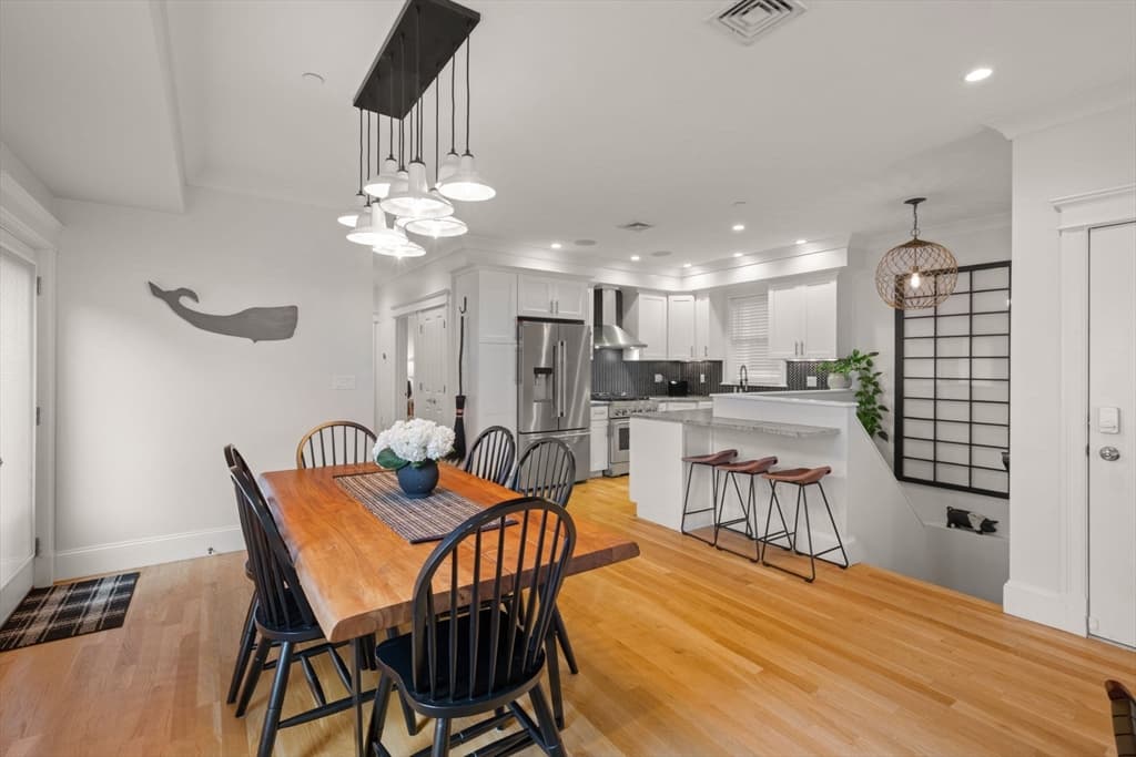 Condominium at 8 Manley St # 1, Boston MA 02122, photo 9 of 34