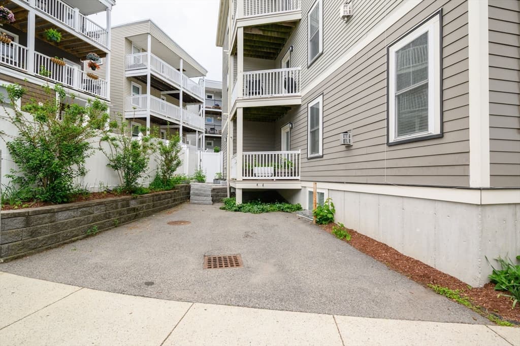 Condominium at 8 Manley St # 1, Boston MA 02122, photo 30 of 34
