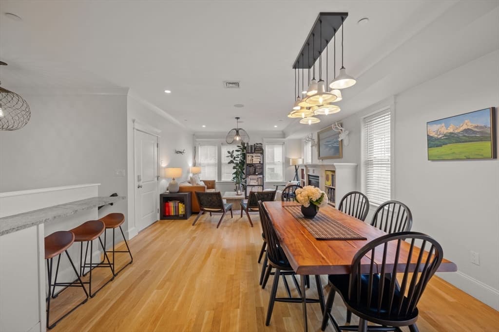 Condominium at 8 Manley St # 1, Boston MA 02122, photo 10 of 34