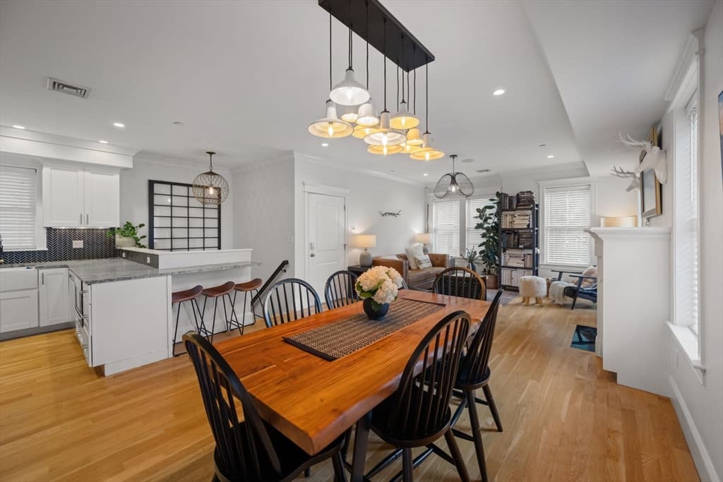 Condominium at 8 Manley St # 1, Boston MA 02122, photo 8 of 34