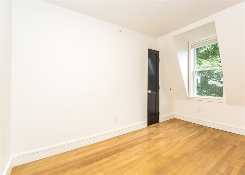92 Brown Street # 5, Waltham MA 02453 photo 12