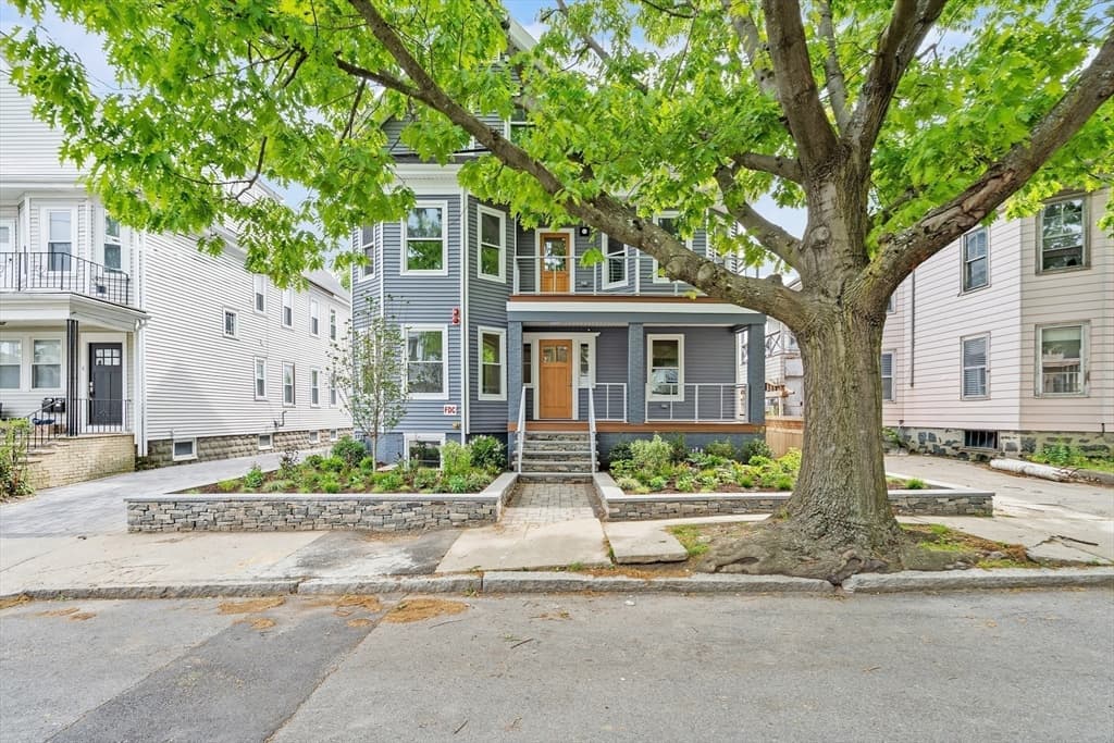 12 Foskett St # 1, Somerville MA 02144