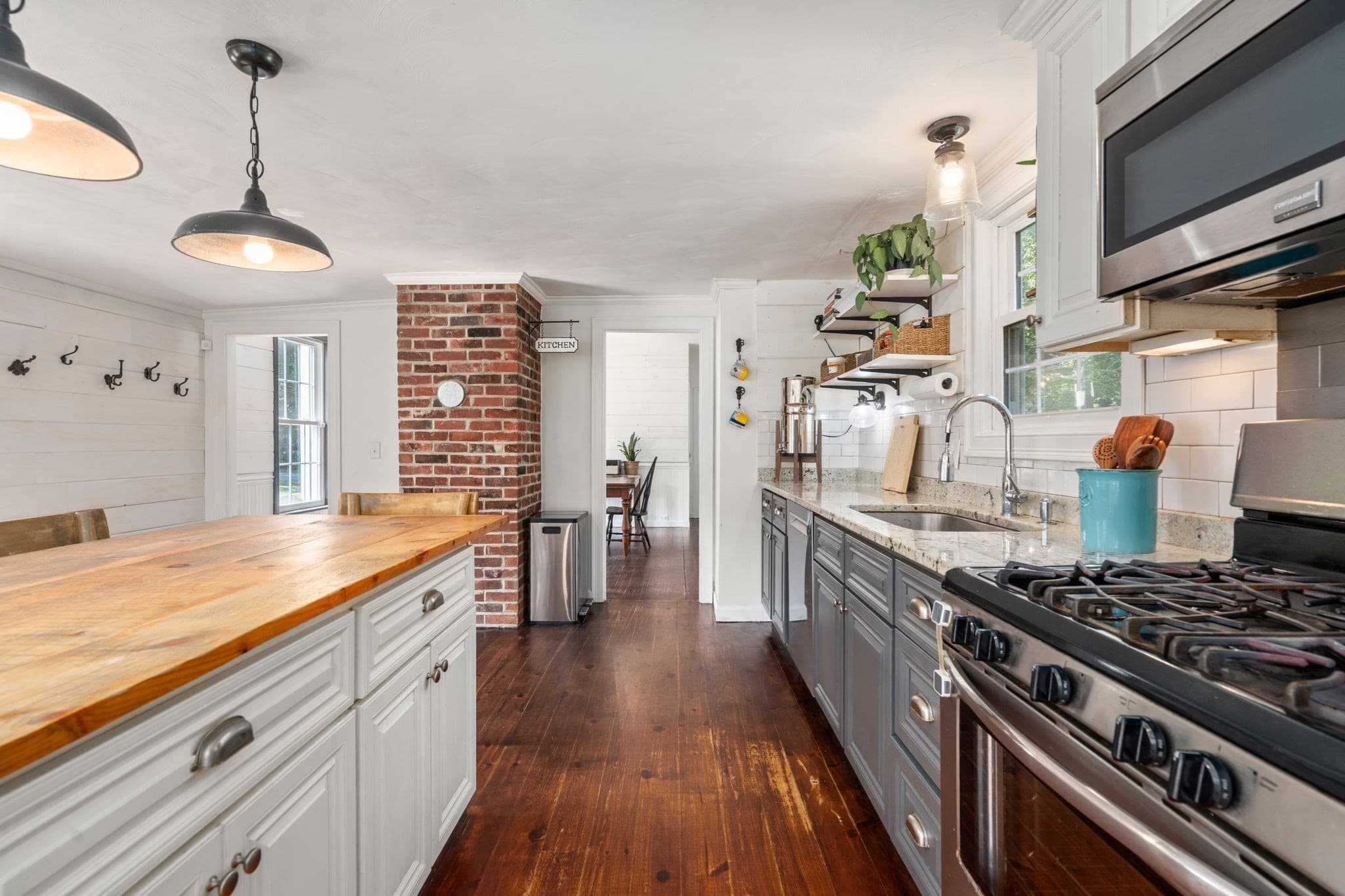 Single Family Residence at 20 Worcester St, Grafton MA 01519, Grafton, photo 11 of 39