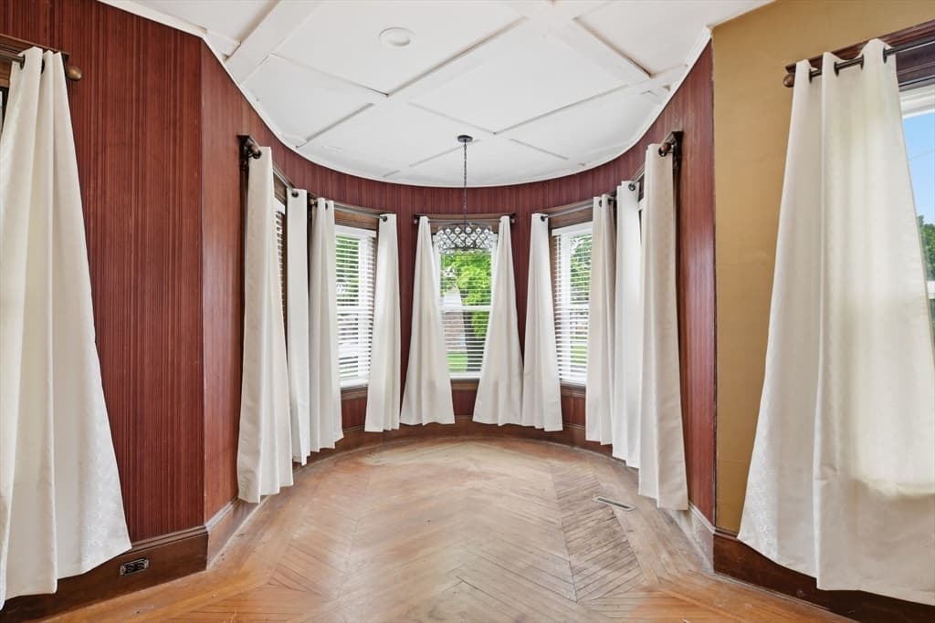 482 Holyoke St, Ludlow MA 01056 photo 12