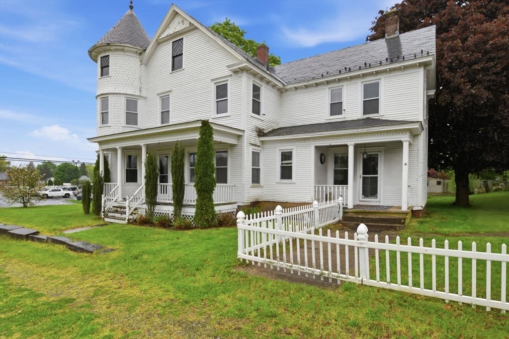 482 Holyoke St, Ludlow MA 01056 photo 4