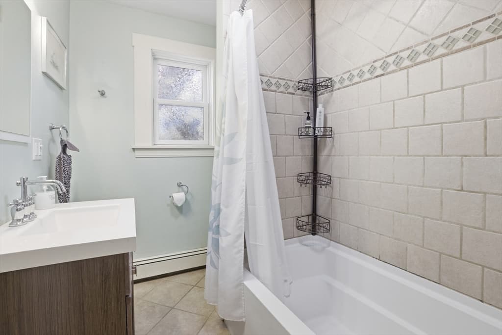 Single Family Residence at 8 Maple Rd, Westford MA 01886, photo 12 of 35