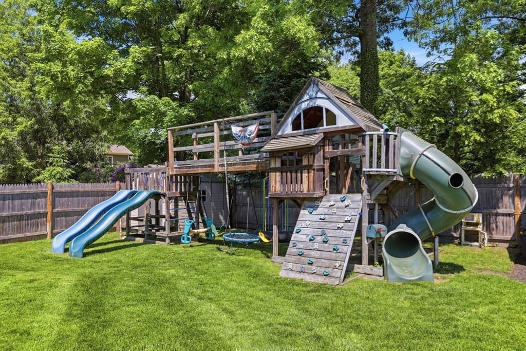 Single Family Residence at 8 Maple Rd, Westford MA 01886, photo 28 of 35