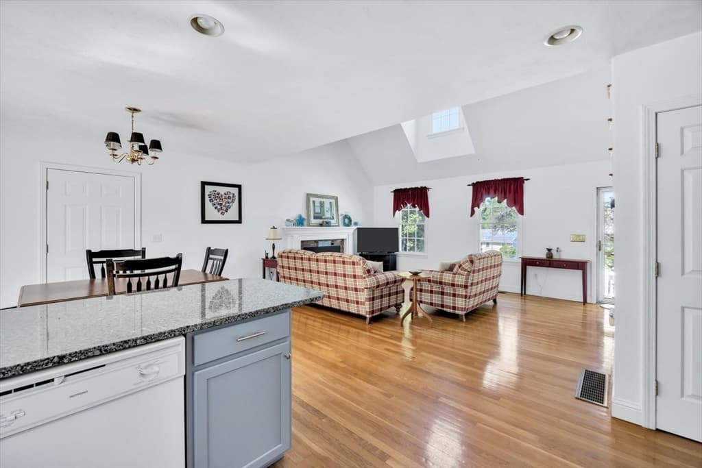 420 Old Bass River Rd, Dennis MA 02660 photo 8