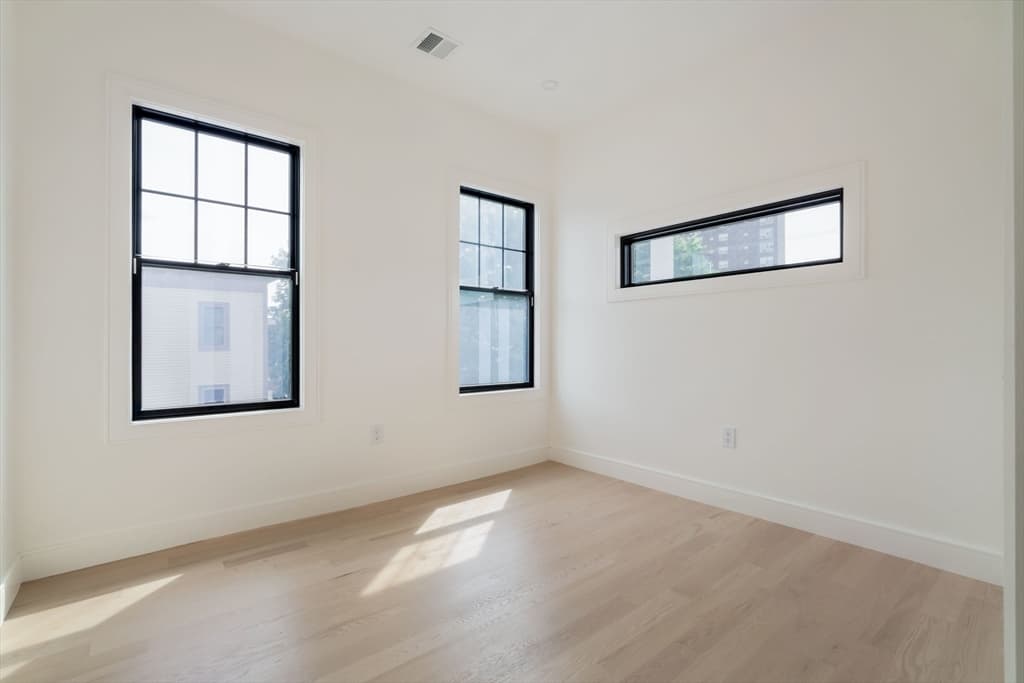 387 Norfolk St # 3, Cambridge MA 02139 photo 19
