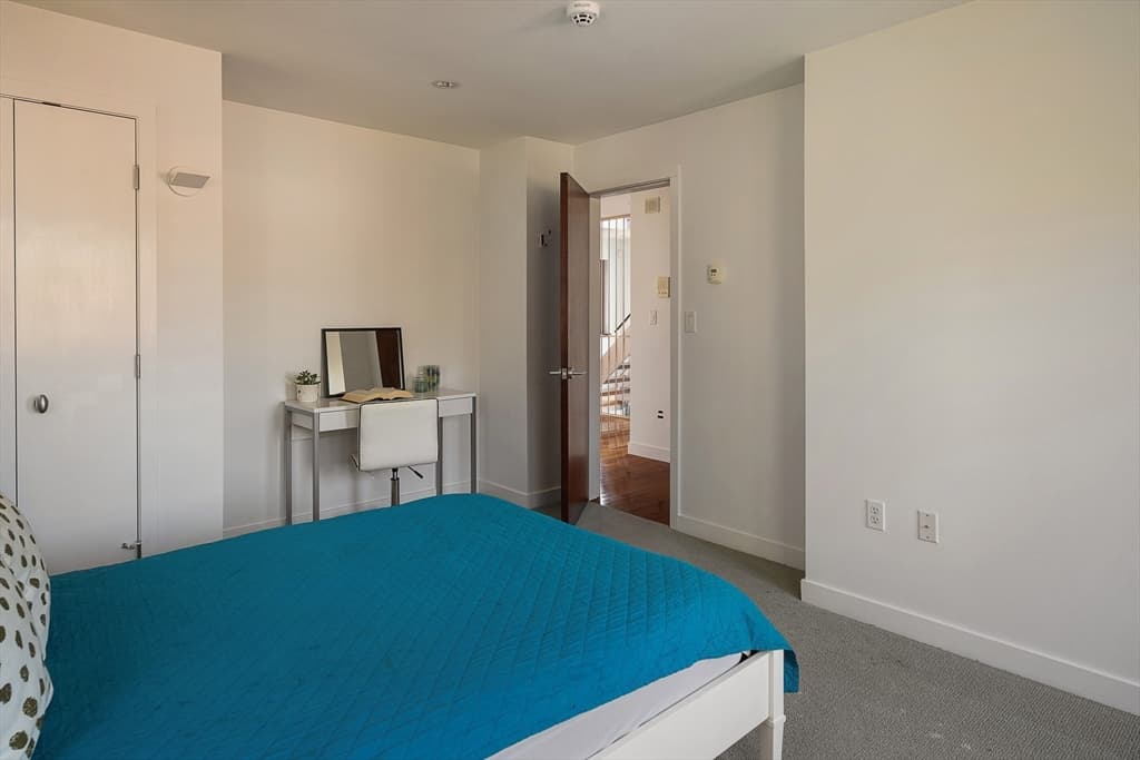 10 Newell St, Cambridge MA 02140 photo 17