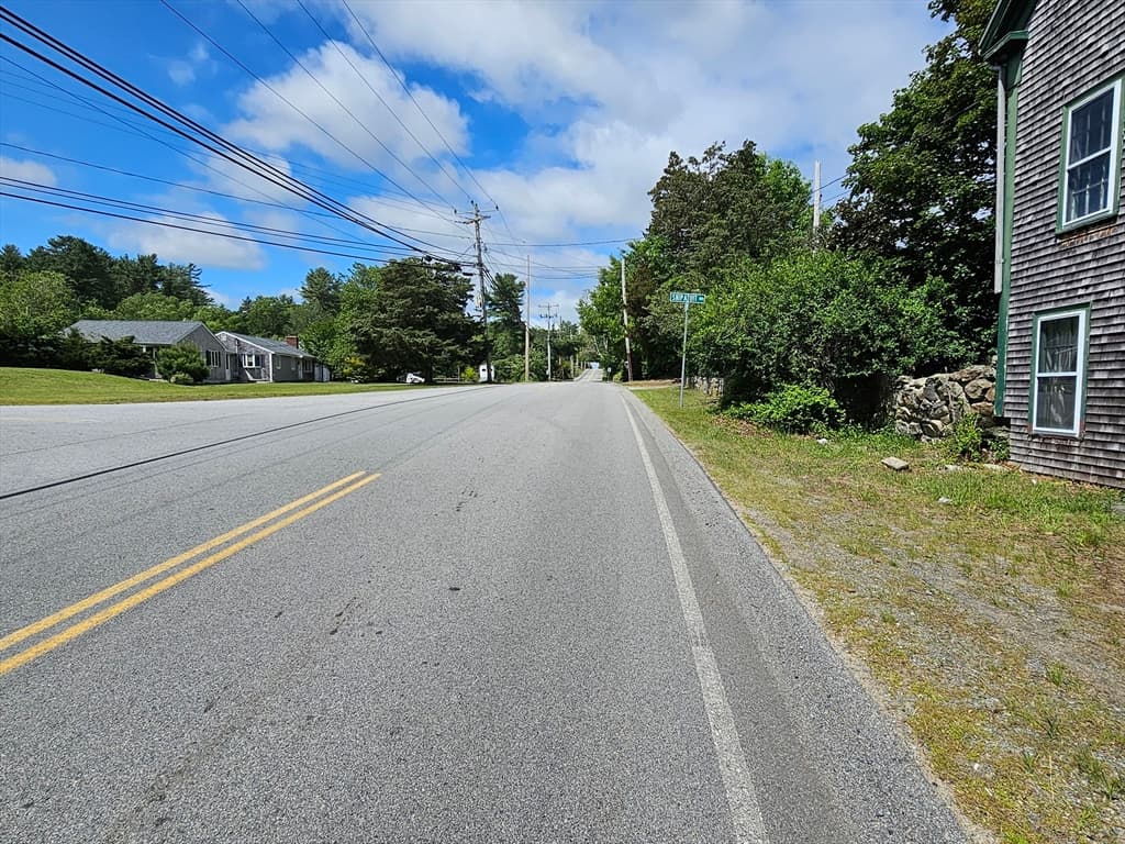289 North Ave, Rochester MA 02770 photo 3