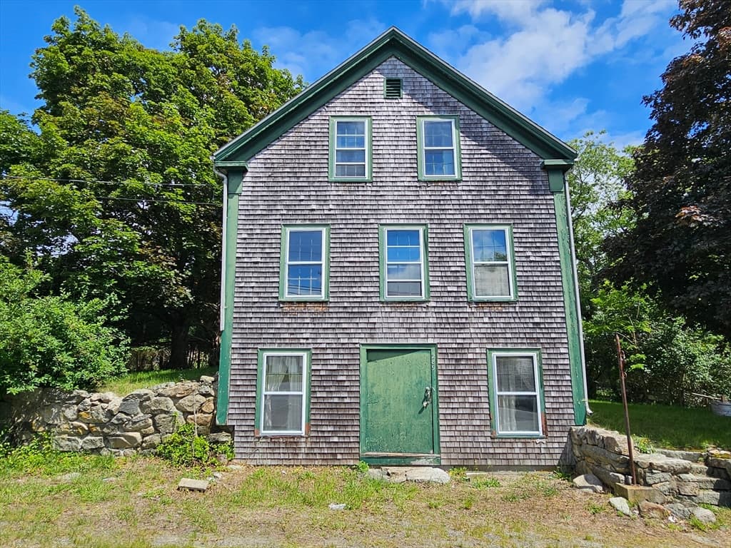 289 North Ave, Rochester MA 02770