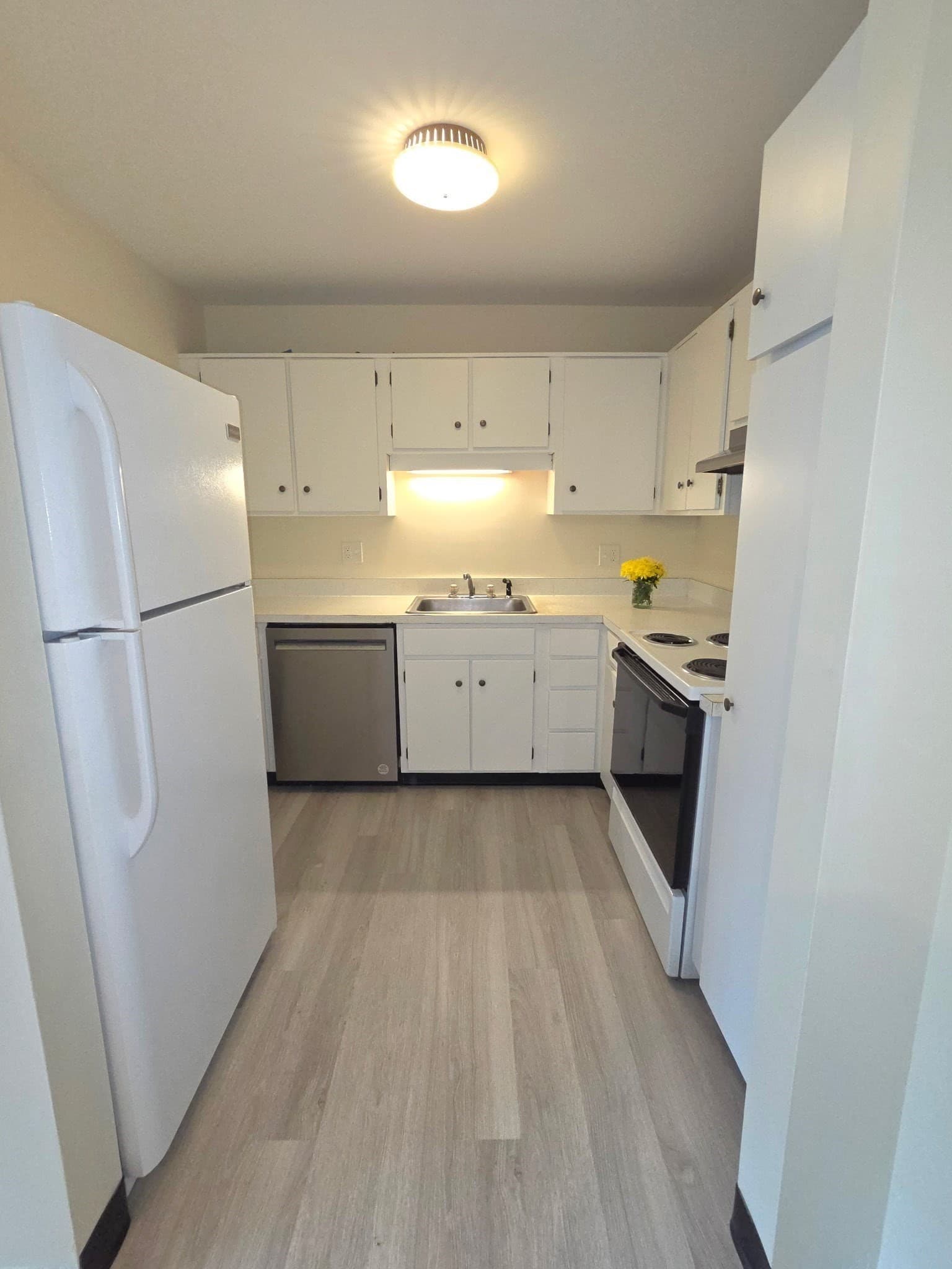 Condominium at 149 Milk St # 20, Westborough MA 01581, photo 3 of 12