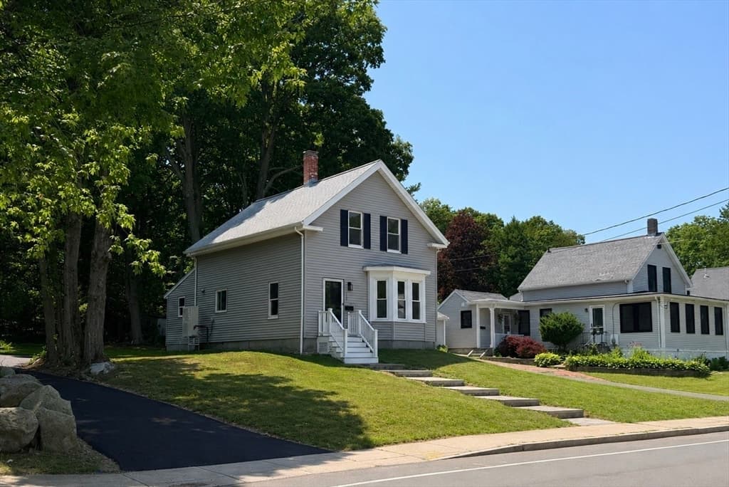 Single Family Residence at 153 Union, Randolph MA 02368, photo 2 of 12