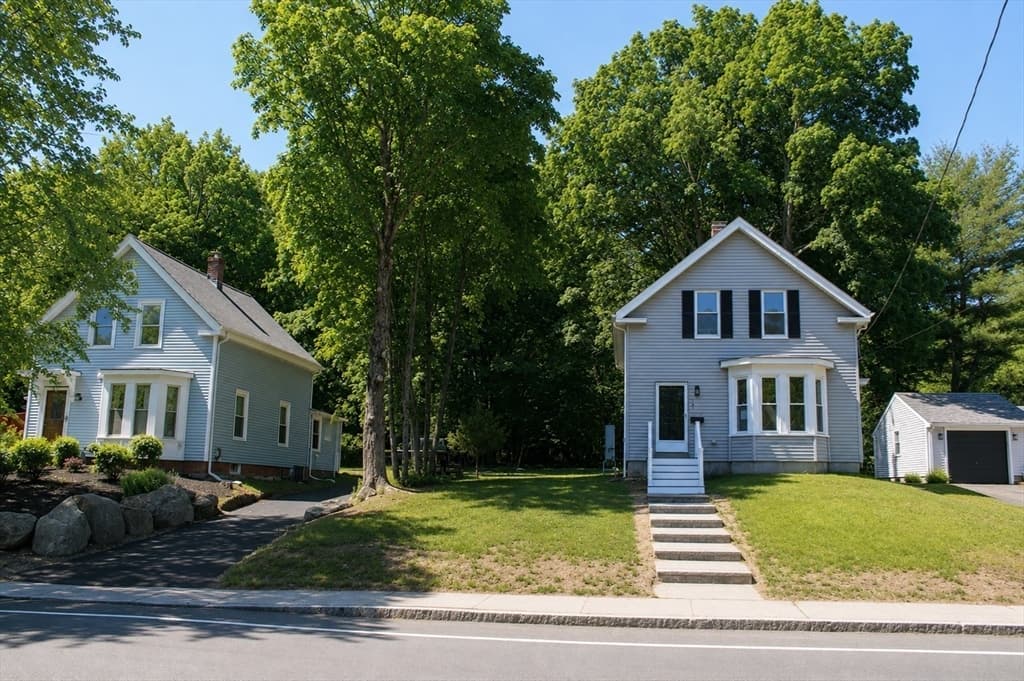 Single Family Residence at 153 Union, Randolph MA 02368, photo 3 of 12