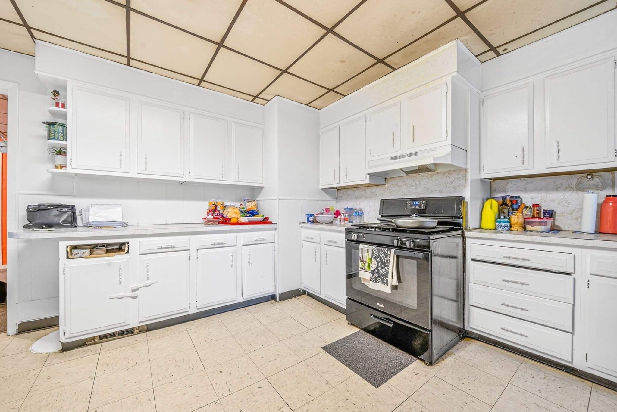 2 Family - 2 Units Up/Down at 39 Derby St, Somerville MA 02145, photo 21 of 38