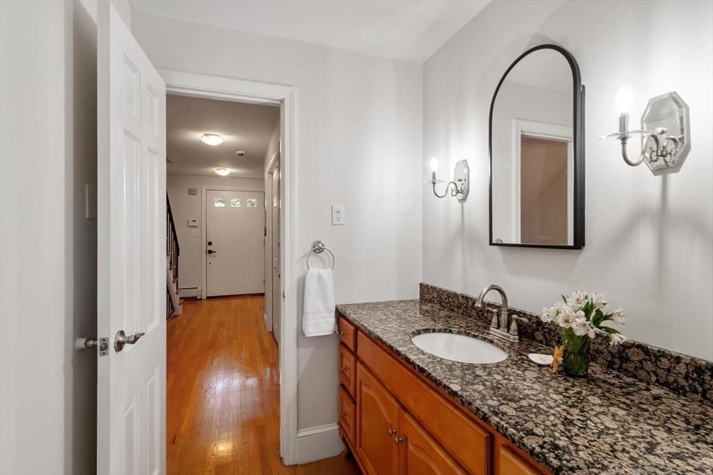 10 Lancaster Place, Andover MA 01810 photo 10