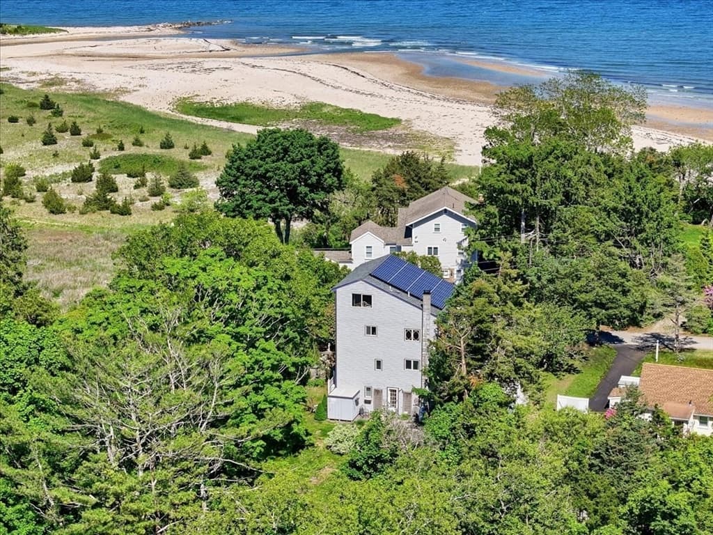 92 Lookout Point Rd, Plymouth MA 02360