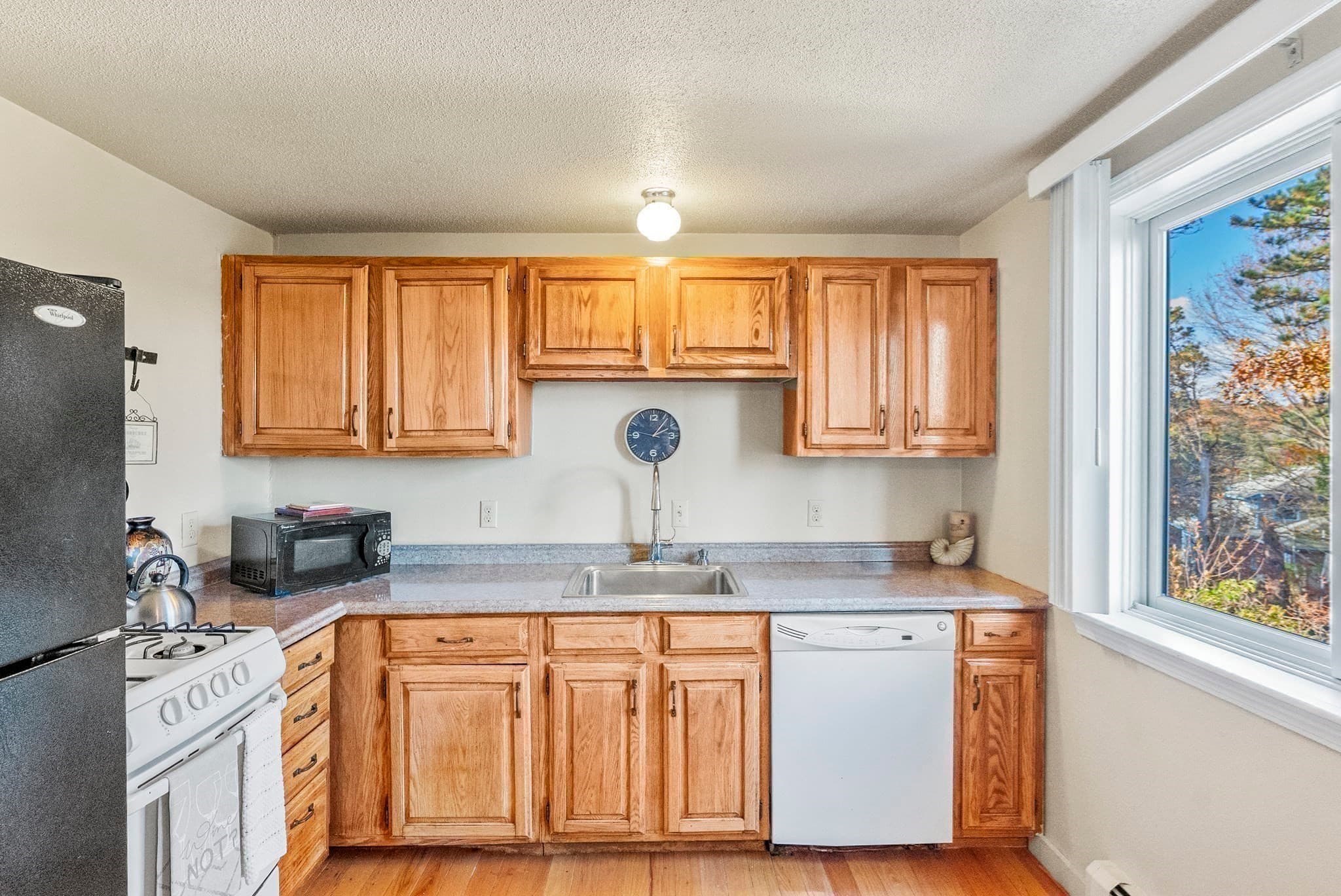 Single Family Residence at 92 Lookout Point Rd, Plymouth MA 02360, photo 29 of 42