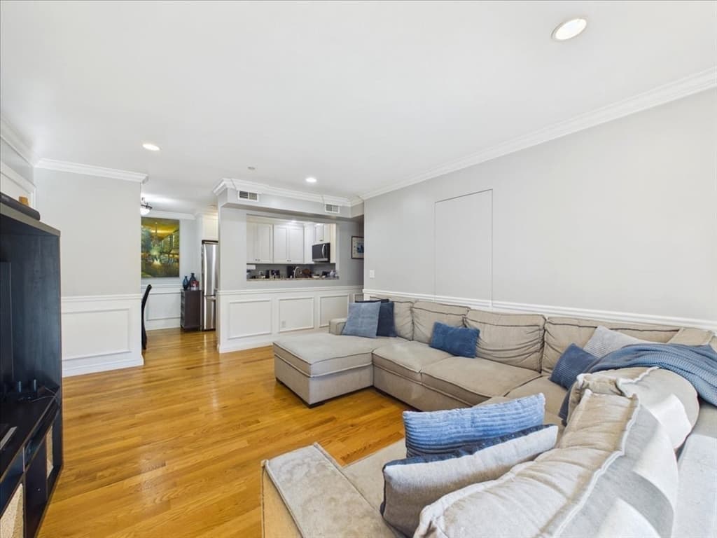153 Sumner St # 1, Quincy MA 02169 photo 5