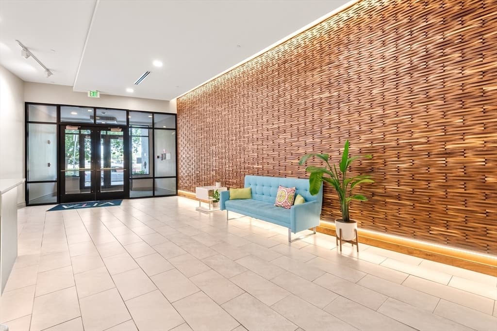 Condominium at 3531 Washington St # 304, Boston MA 02130, photo 2 of 8