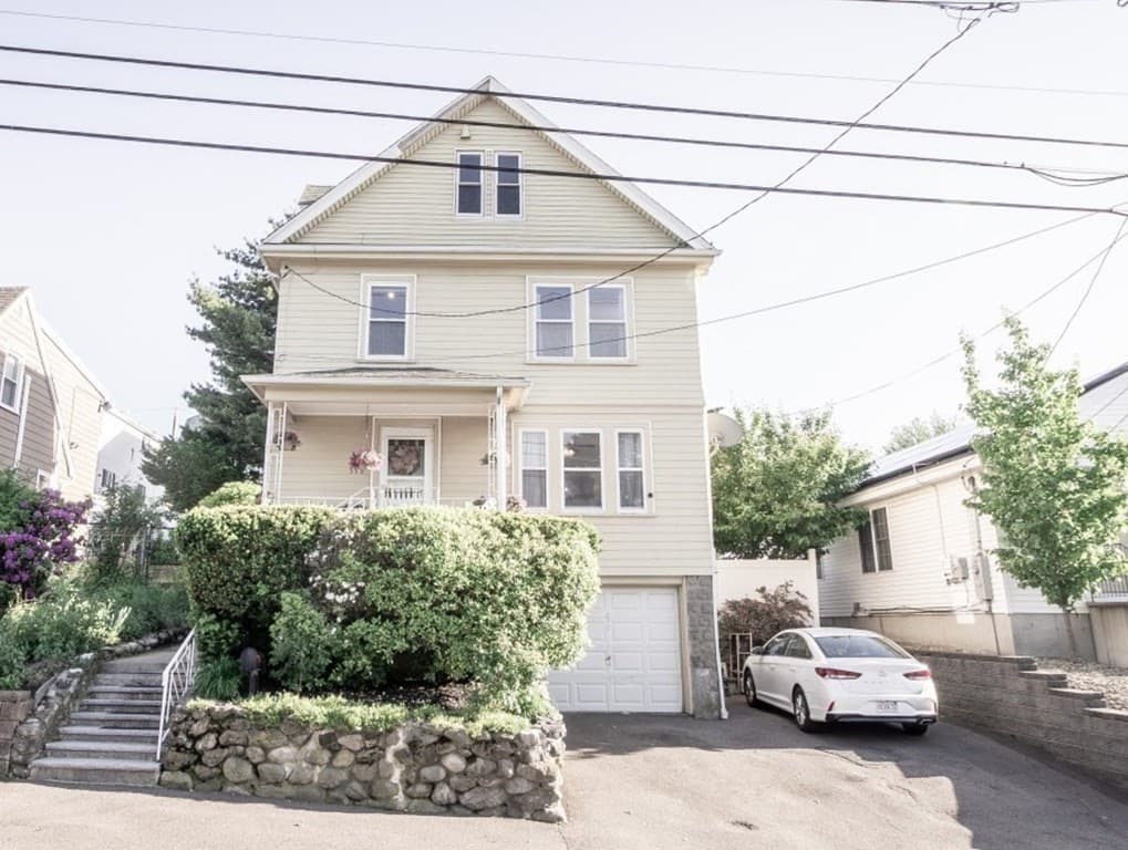 592 Mountain Ave, Revere MA 02151