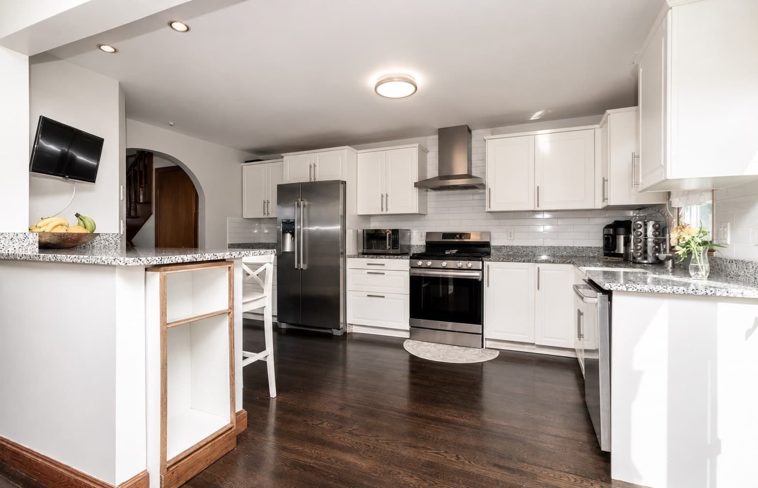 Single Family Residence at 592 Mountain Ave, Revere MA 02151, Revere, photo 10 of 35