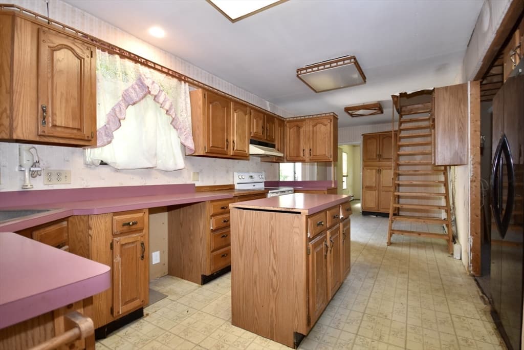 19 South Kingman Street, Lakeville MA 02347 photo 7