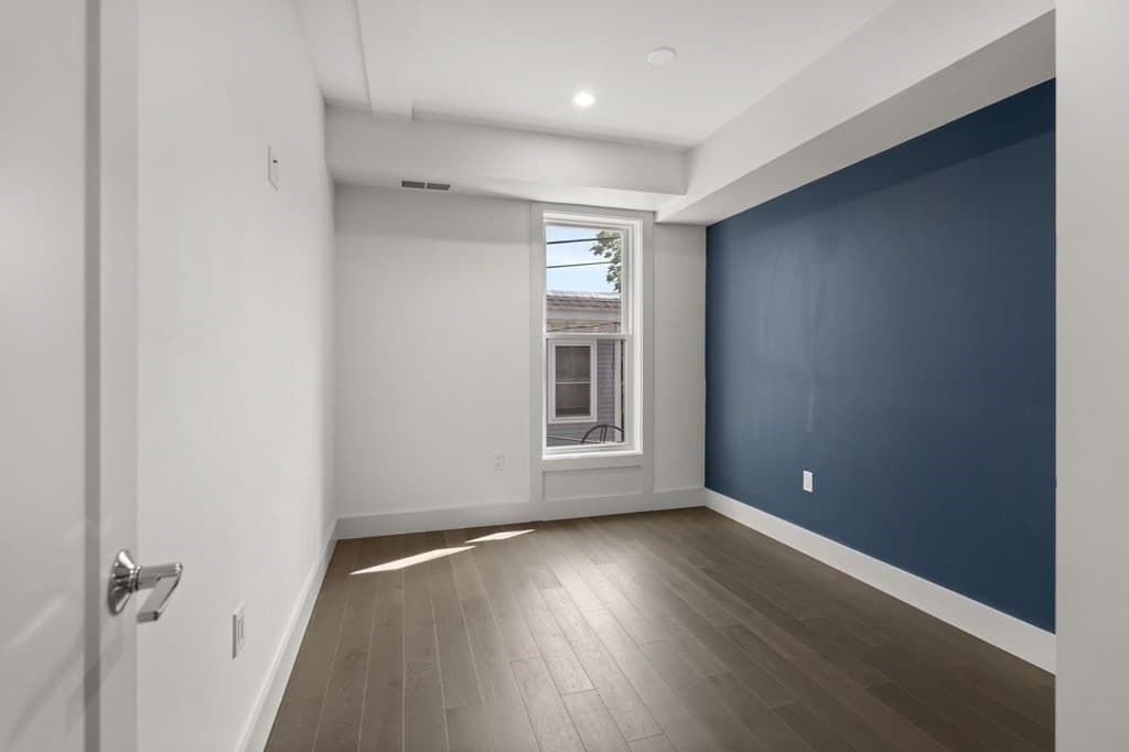 Condominium at 410 W Broadway # 305, Boston MA 02127, Boston, photo 11 of 21