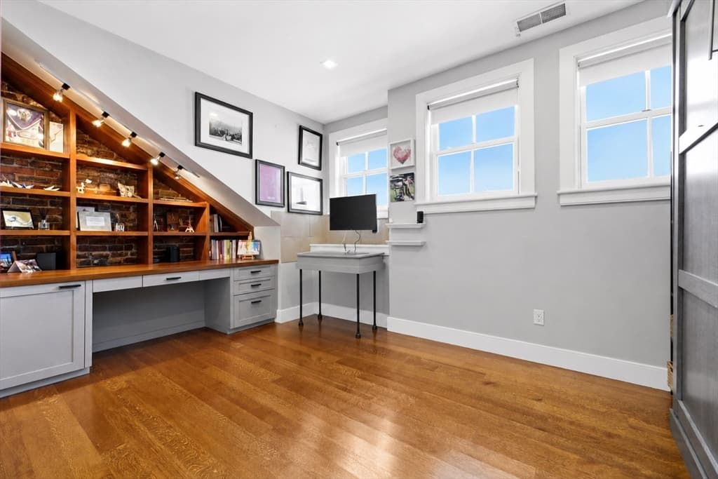 Condominium at 284 Bunker Hill St # 5, Boston MA 02129, Boston, photo 23 of 28